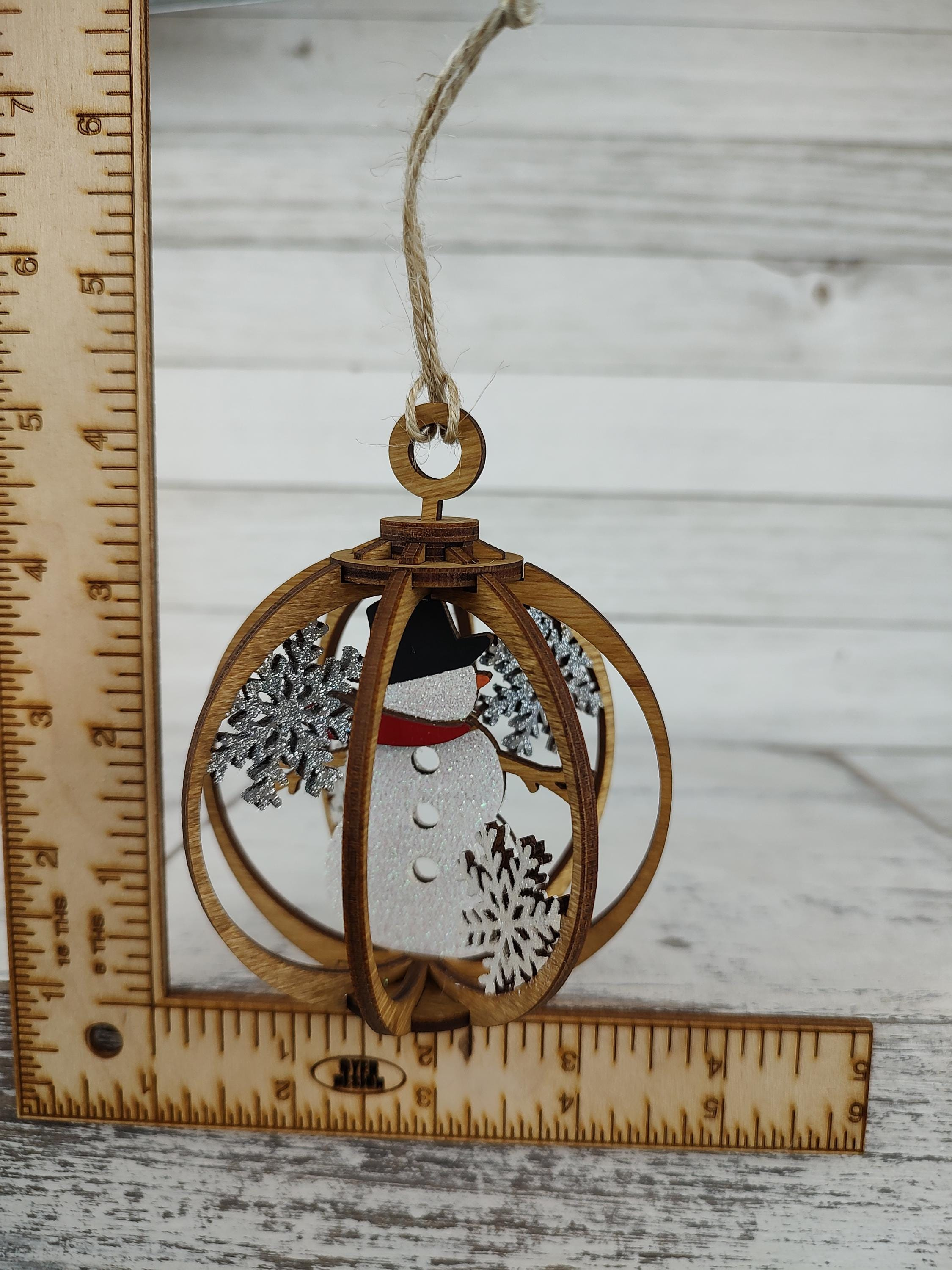 Beautiful Christmas Ornaments to Brighten Your Holiday Tree 1 - MeasureMason Beautiful Christmas Ornaments to Brighten Your Holiday Tree 1