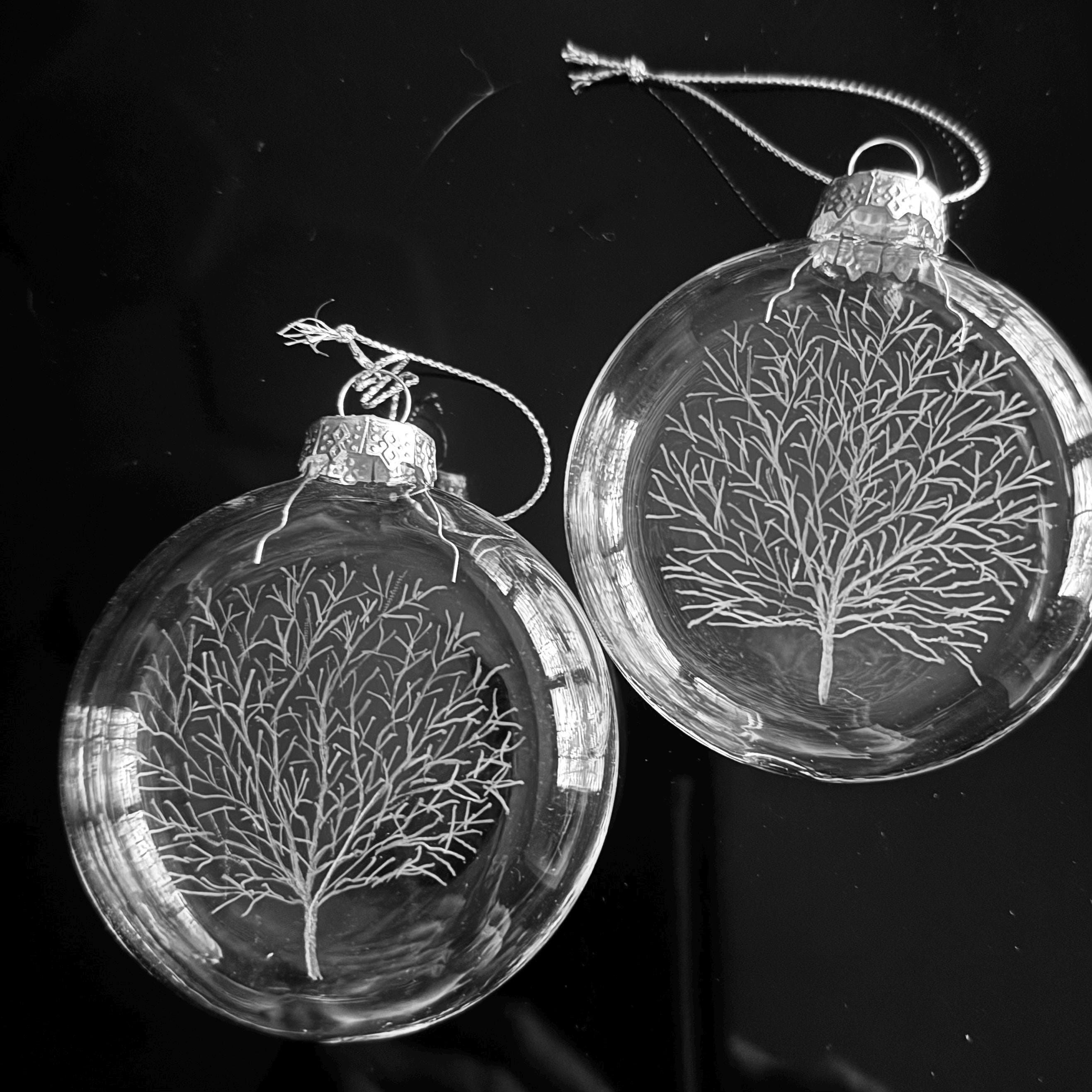 Hand Etched Round Glass Bubble Ornament - Tree Design Christmas Holiday Decoration Hand Etched Round Glass Bubble Ornament - Tree Design Christmas Holiday Decoration