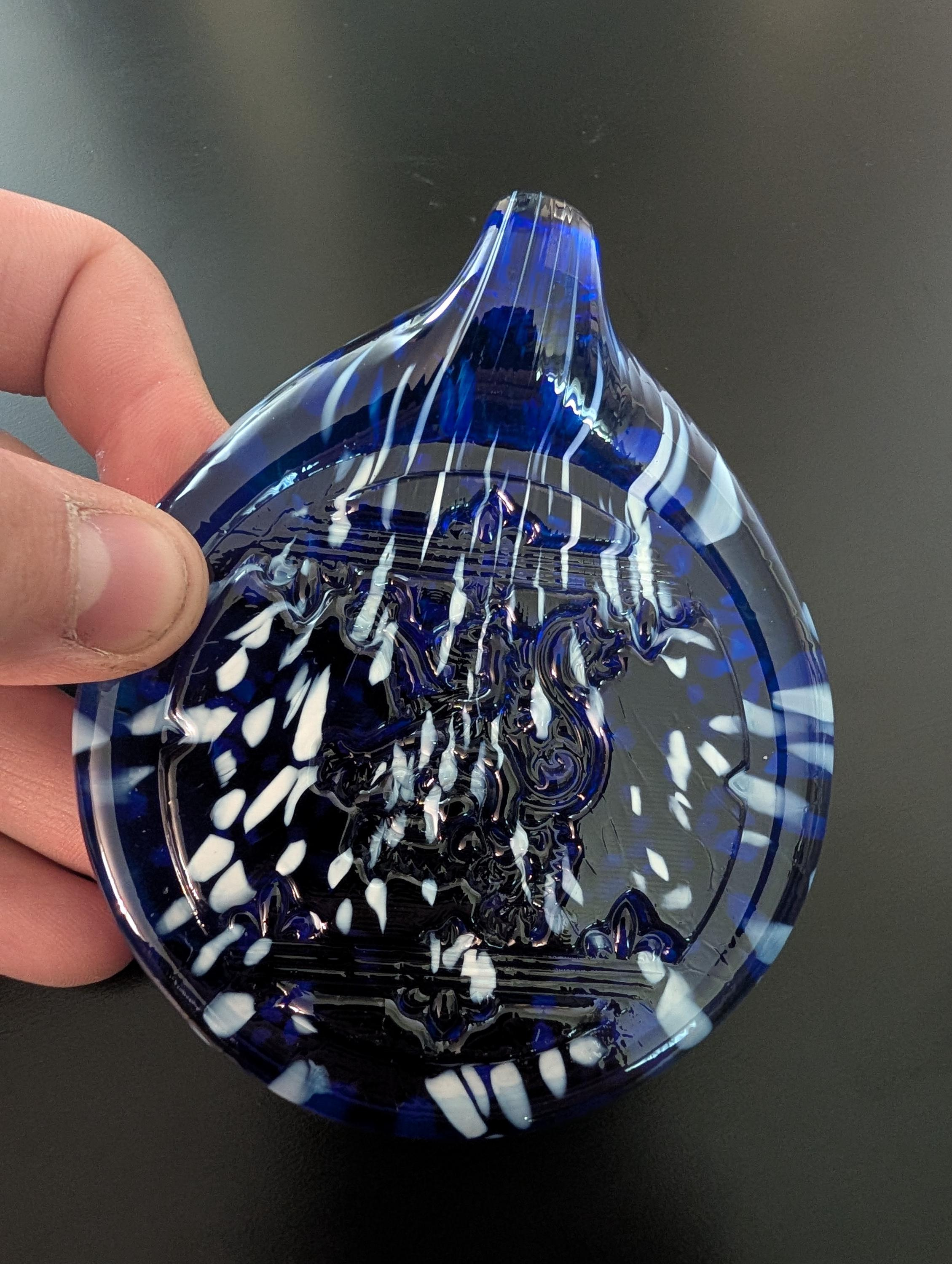 Glass Blown Heraldic Lion Medallion Ornament in Blue and White Glass Blown Heraldic Lion Medallion Ornament in Blue and White