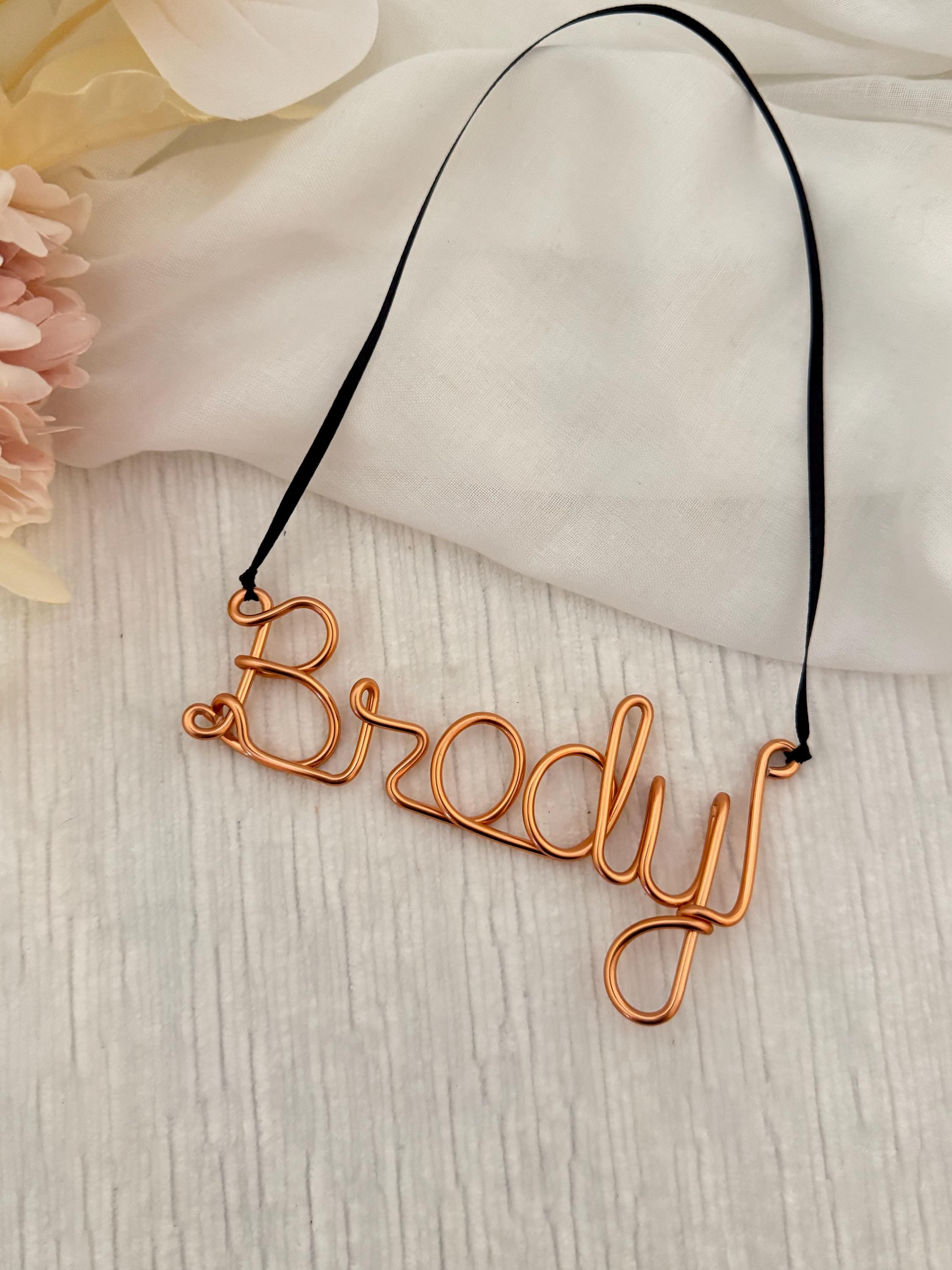 Personalized Wire Name Ornament - Custom Christmas Gift Tag & Holiday Tree Keepsake 4 - MeasureMason Personalized Wire Name Ornament - Custom Christmas Gift Tag & Holiday Tree Keepsake 4