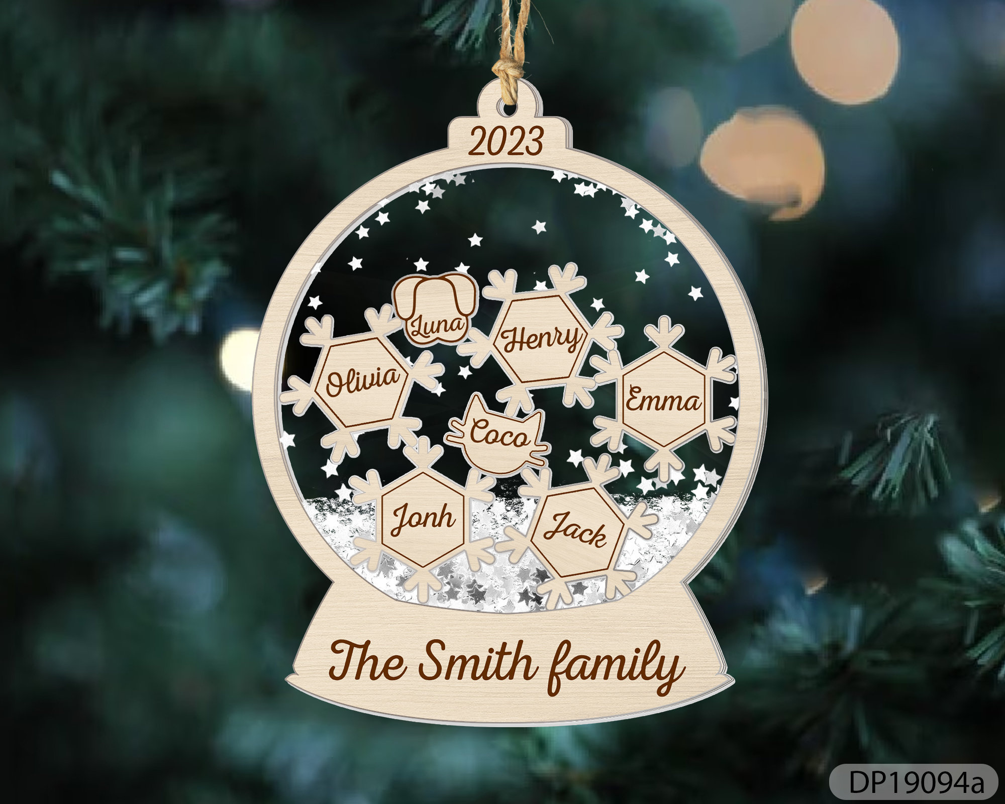 Custom Family Christmas Ornament with Names - Personalized Snow Globe Shaker Decoration Gift 4 - MeasureMason Custom Family Christmas Ornament with Names - Personalized Snow Globe Shaker Decoration Gift 4