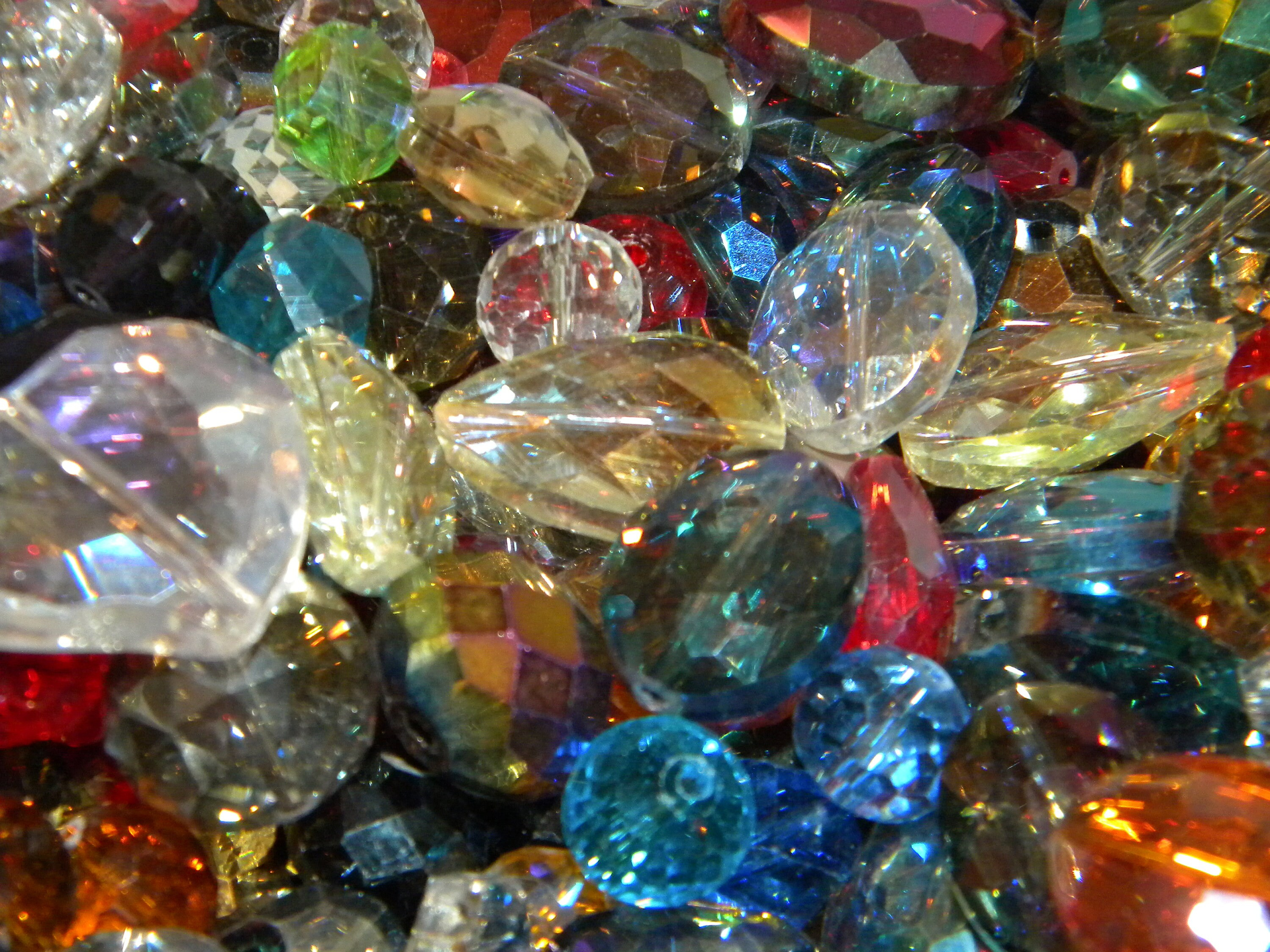 20/pcs X-Large 10mm-28mm Jesse James Faceted Crystal Glass Beads Mixed Colors for Focals, Wind Chimes, Sun Catchers 2 - MeasureMason 20/pcs X-Large 10mm-28mm Jesse James Faceted Crystal Glass Beads Mixed Colors for Focals, Wind Chimes, Sun Catchers 2