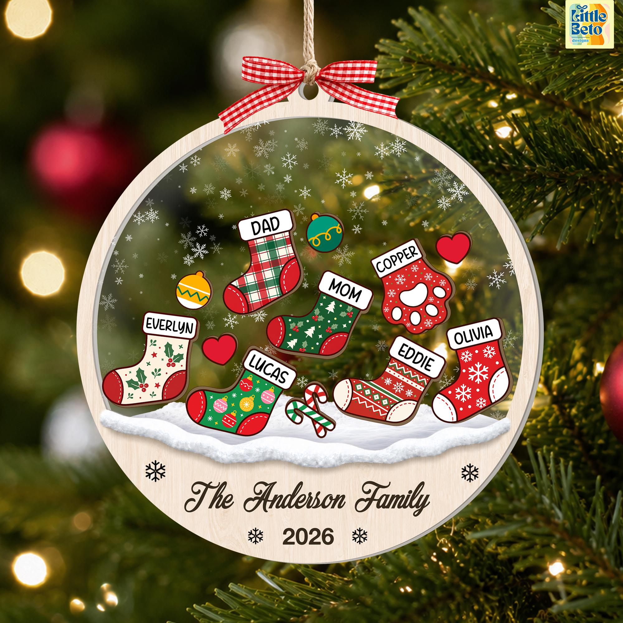 Custom 4D Shake Family Ornament with Pets, Personalized Stocking Christmas Tree Ornament, Holiday Keepsake 1 - MeasureMason Custom 4D Shake Family Ornament with Pets, Personalized Stocking Christmas Tree Ornament, Holiday Keepsake 1