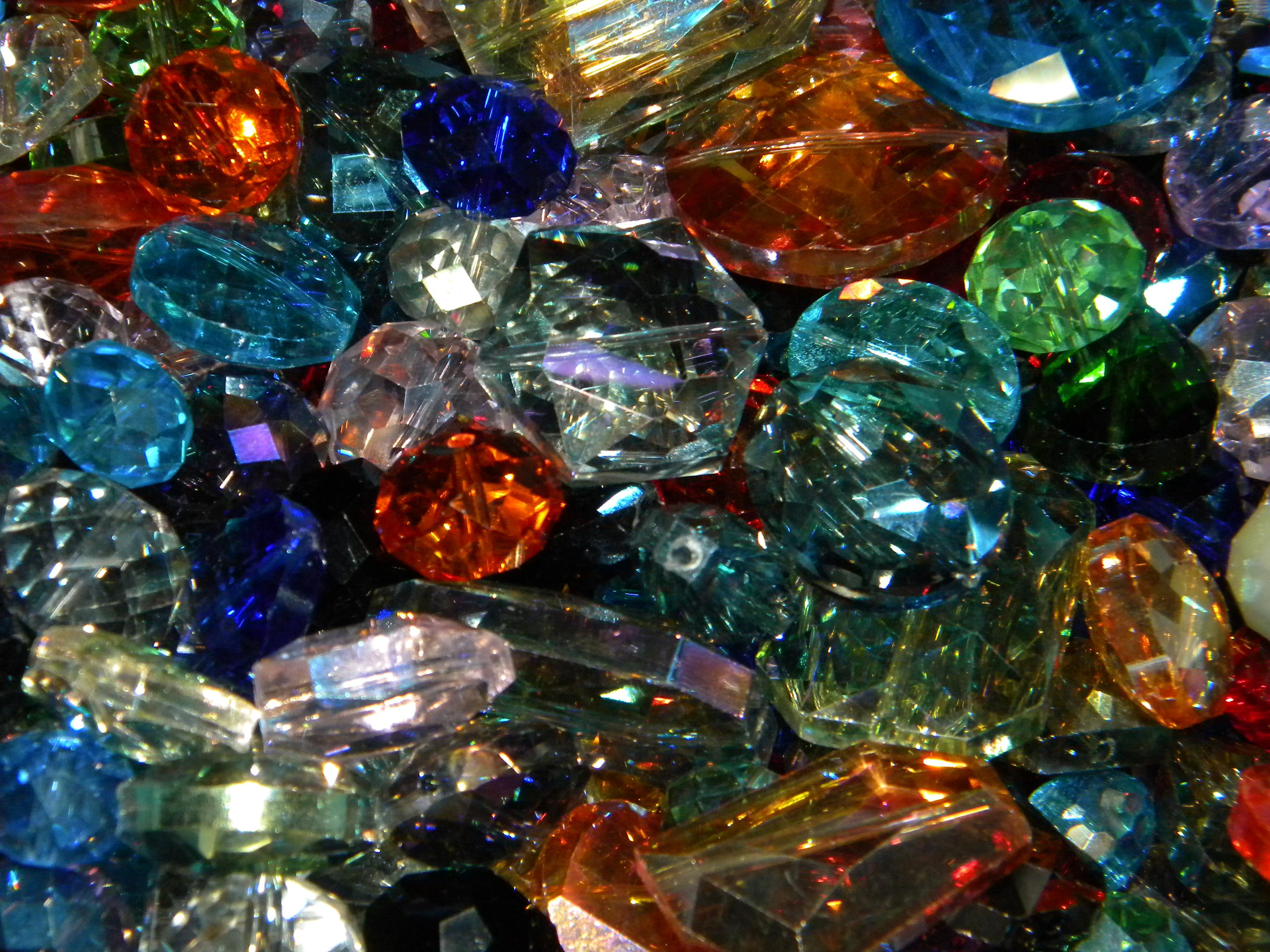 20/pcs X-Large 10mm-28mm Jesse James Faceted Crystal Glass Beads Mixed Colors for Focals, Wind Chimes, Sun Catchers 4 - MeasureMason 20/pcs X-Large 10mm-28mm Jesse James Faceted Crystal Glass Beads Mixed Colors for Focals, Wind Chimes, Sun Catchers 4