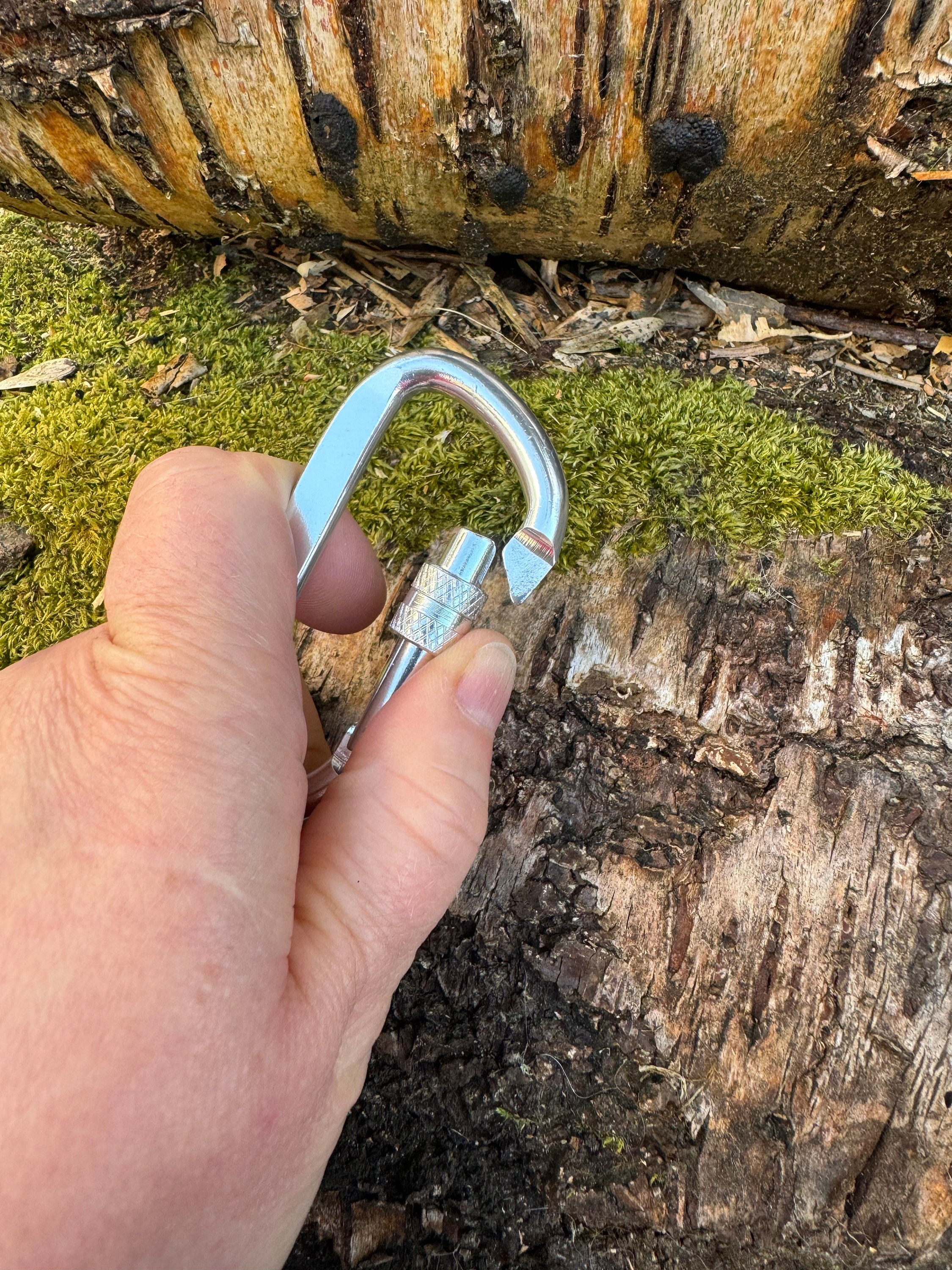 Personalized Aluminum Carabiner Keychain, Engraved Screw Lock Keyring, Custom Gift for Him Her, Couples Travel Camping 1 - MeasureMason Personalized Aluminum Carabiner Keychain, Engraved Screw Lock Keyring, Custom Gift for Him Her, Couples Travel Camping 1