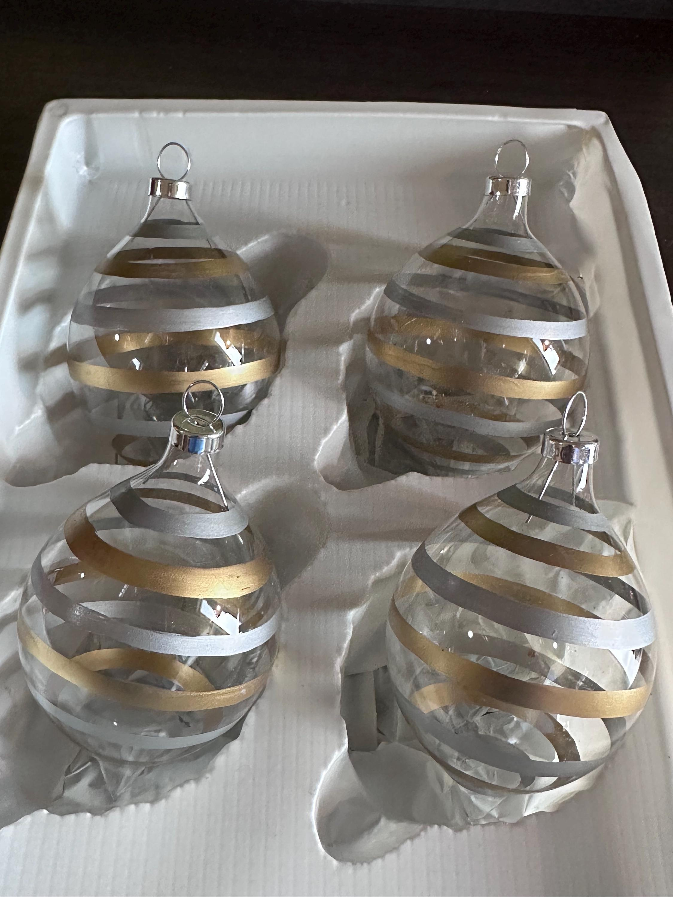 Vintage Clear Blown Glass Christmas Ornaments with Gold and Silver Stripes, Round Pointy Finial, Set of 4 2 - MeasureMason Vintage Clear Blown Glass Christmas Ornaments with Gold and Silver Stripes, Round Pointy Finial, Set of 4 2