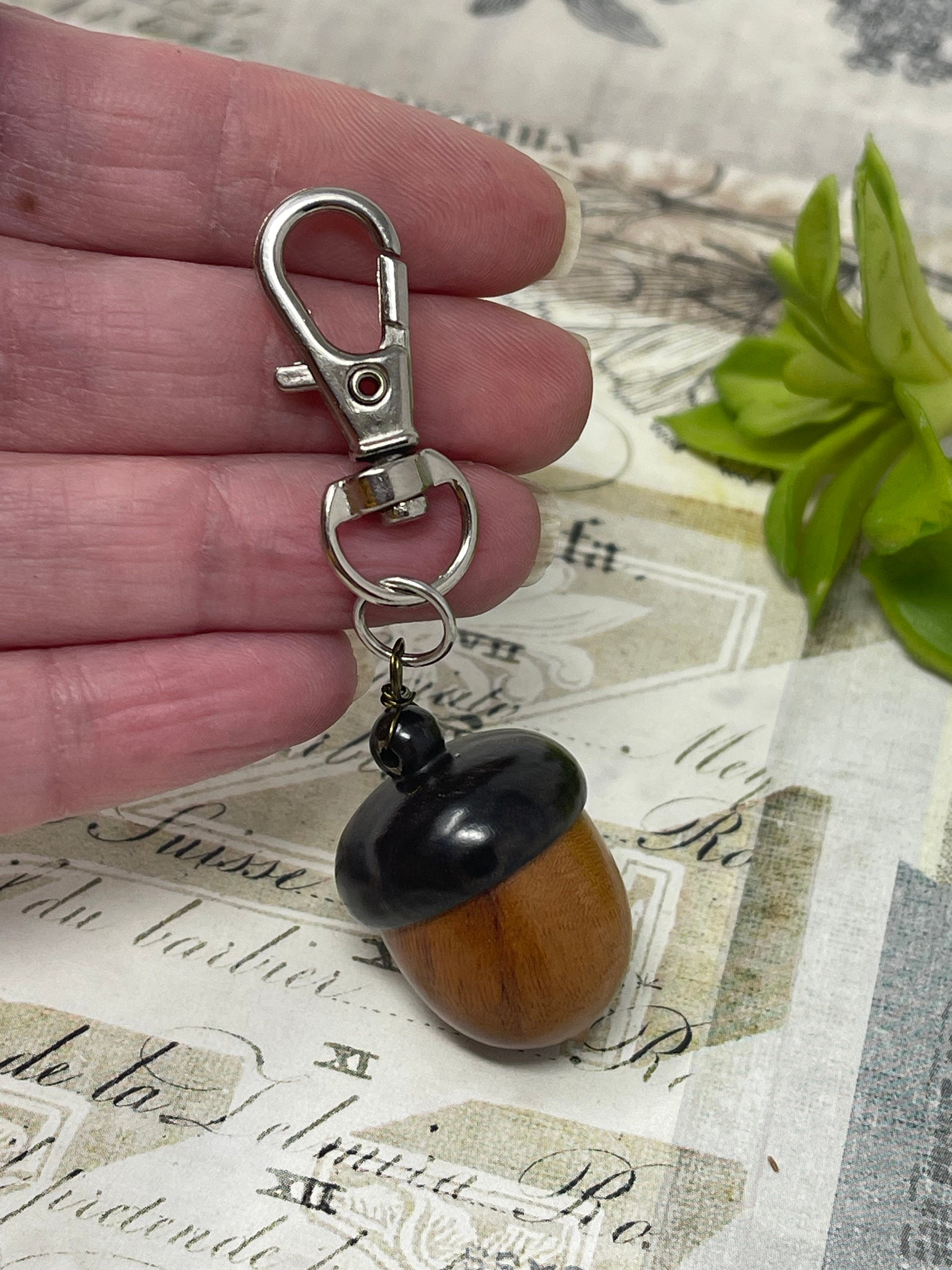 1 Wooden Ebony Acorn Keepsake Clip Key Chain Wish Box Locket Zipper Pull 1