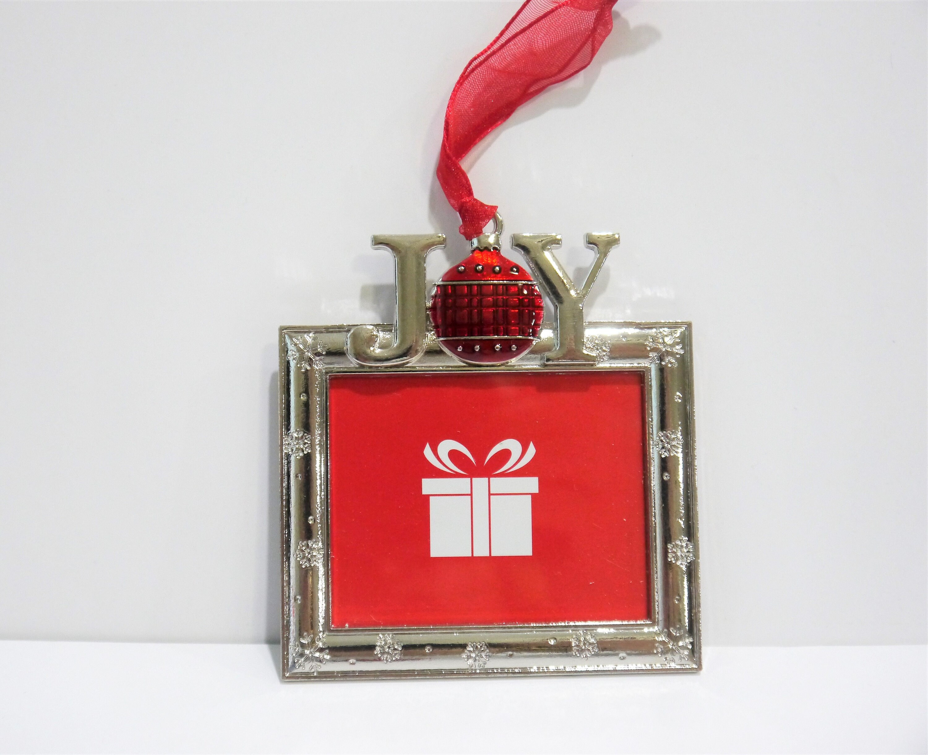 Holiday Christmas Metal Frame Photo Picture Hanging Ornament - Select Styles with Ribbon 1 - MeasureMason Holiday Christmas Metal Frame Photo Picture Hanging Ornament - Select Styles with Ribbon 1