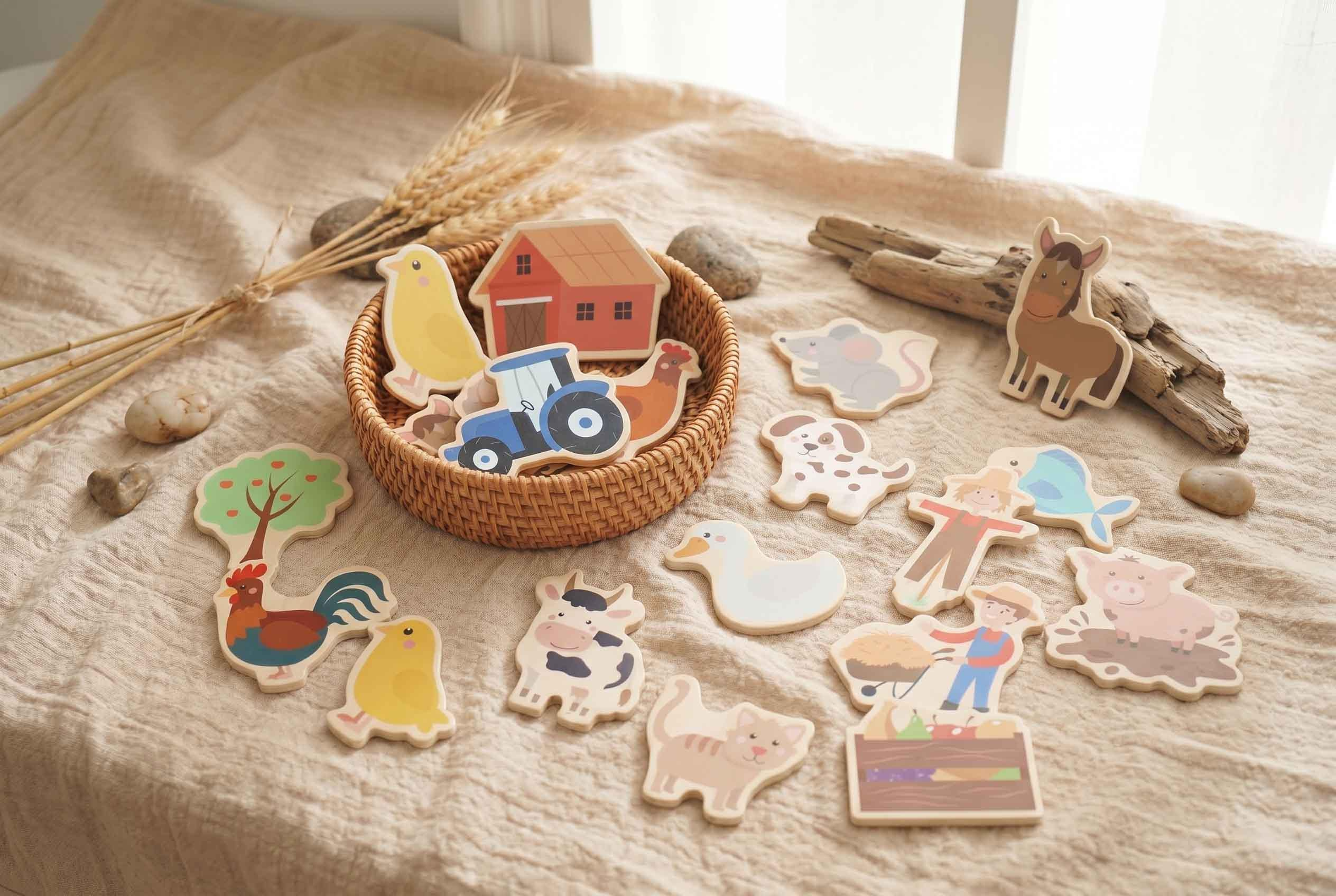 20-Piece Wooden Farm Animal Fridge Magnet Set for Kids & Home Decor
