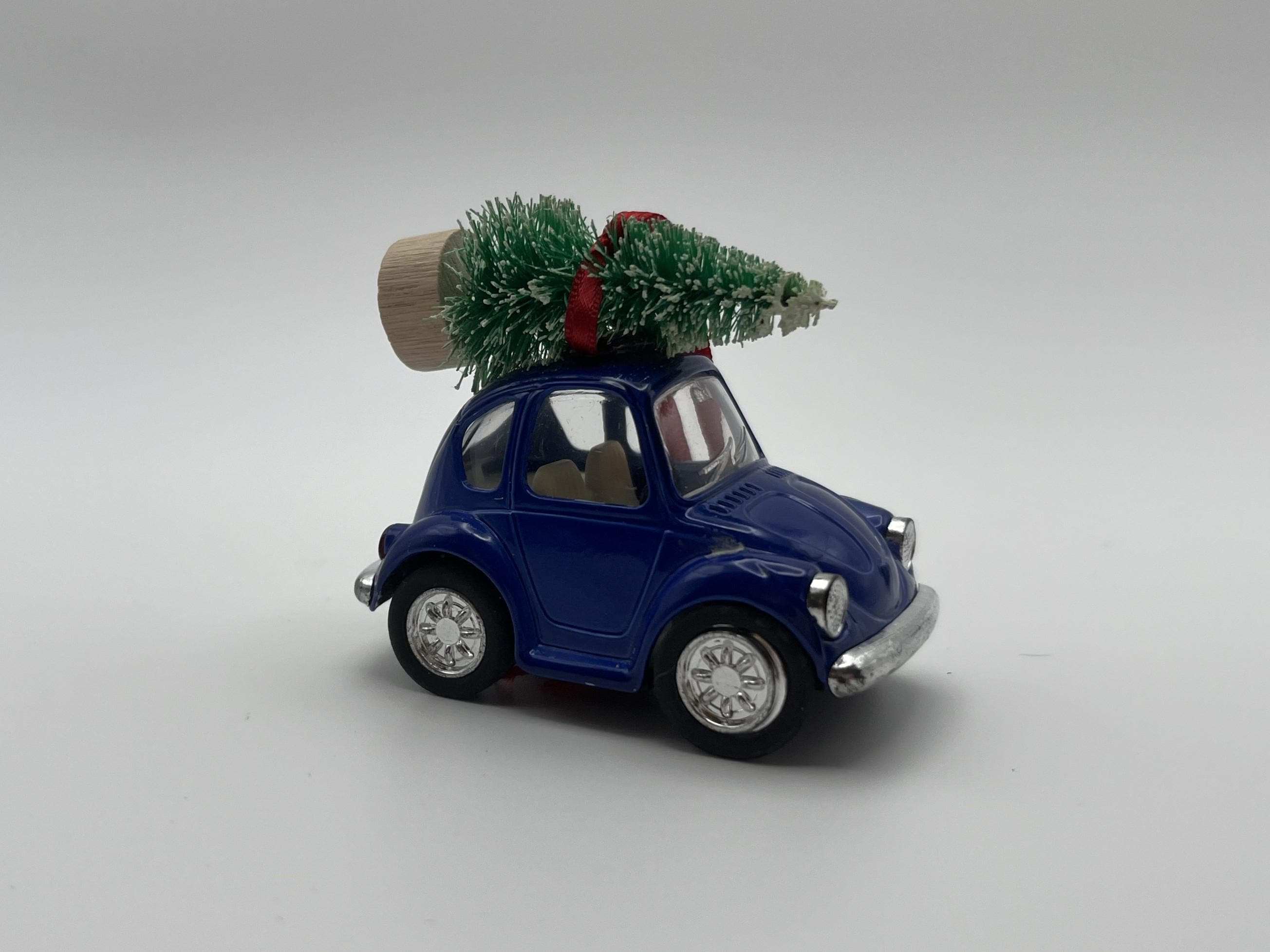 Retro Car Christmas Ornament with Tree – Kintoy Pull Back Die-Cast Tree Decoration 4 - MeasureMason Retro Car Christmas Ornament with Tree – Kintoy Pull Back Die-Cast Tree Decoration 4