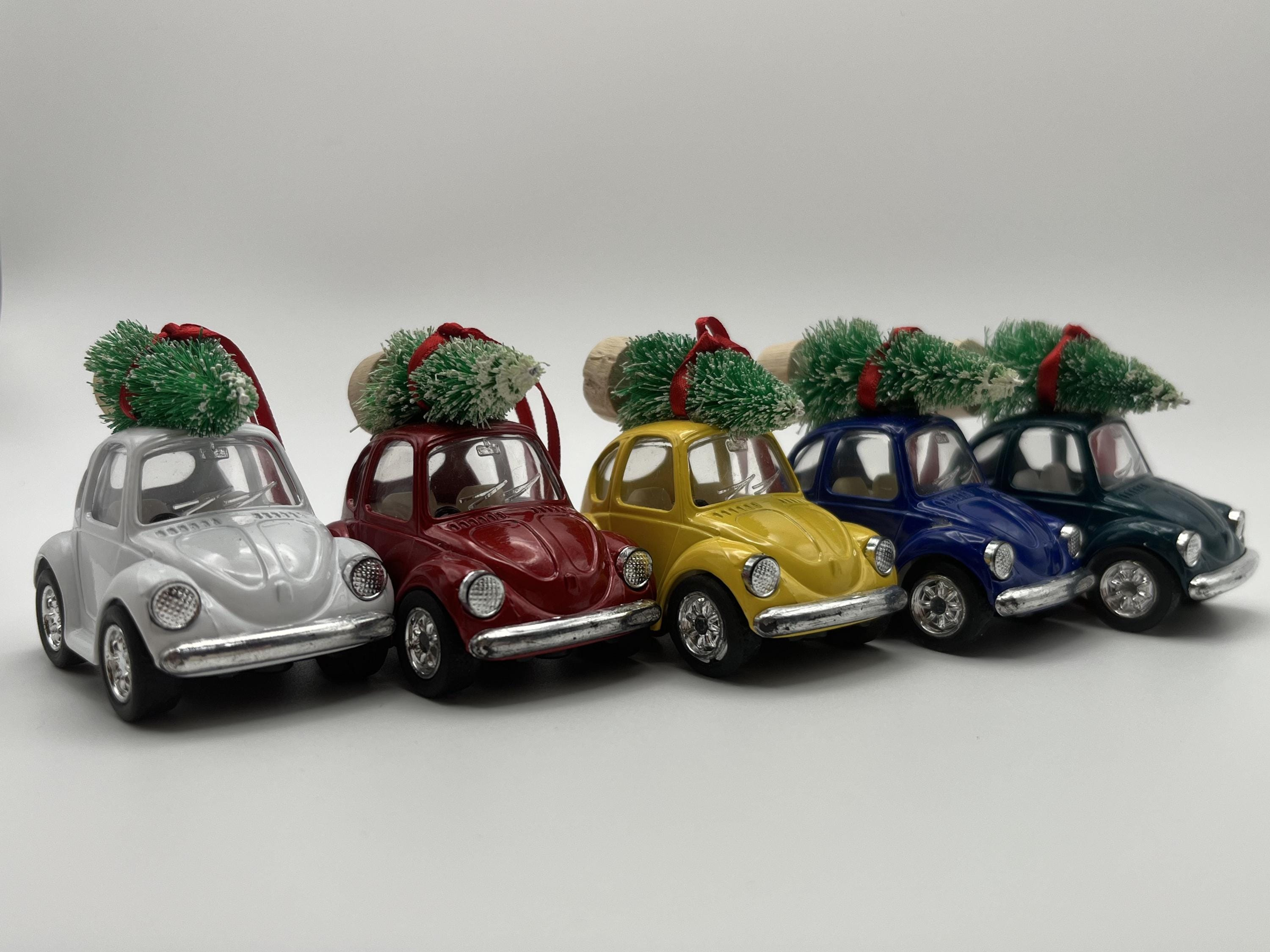 Retro Car Christmas Ornament with Tree – Kintoy Pull Back Die-Cast Tree Decoration