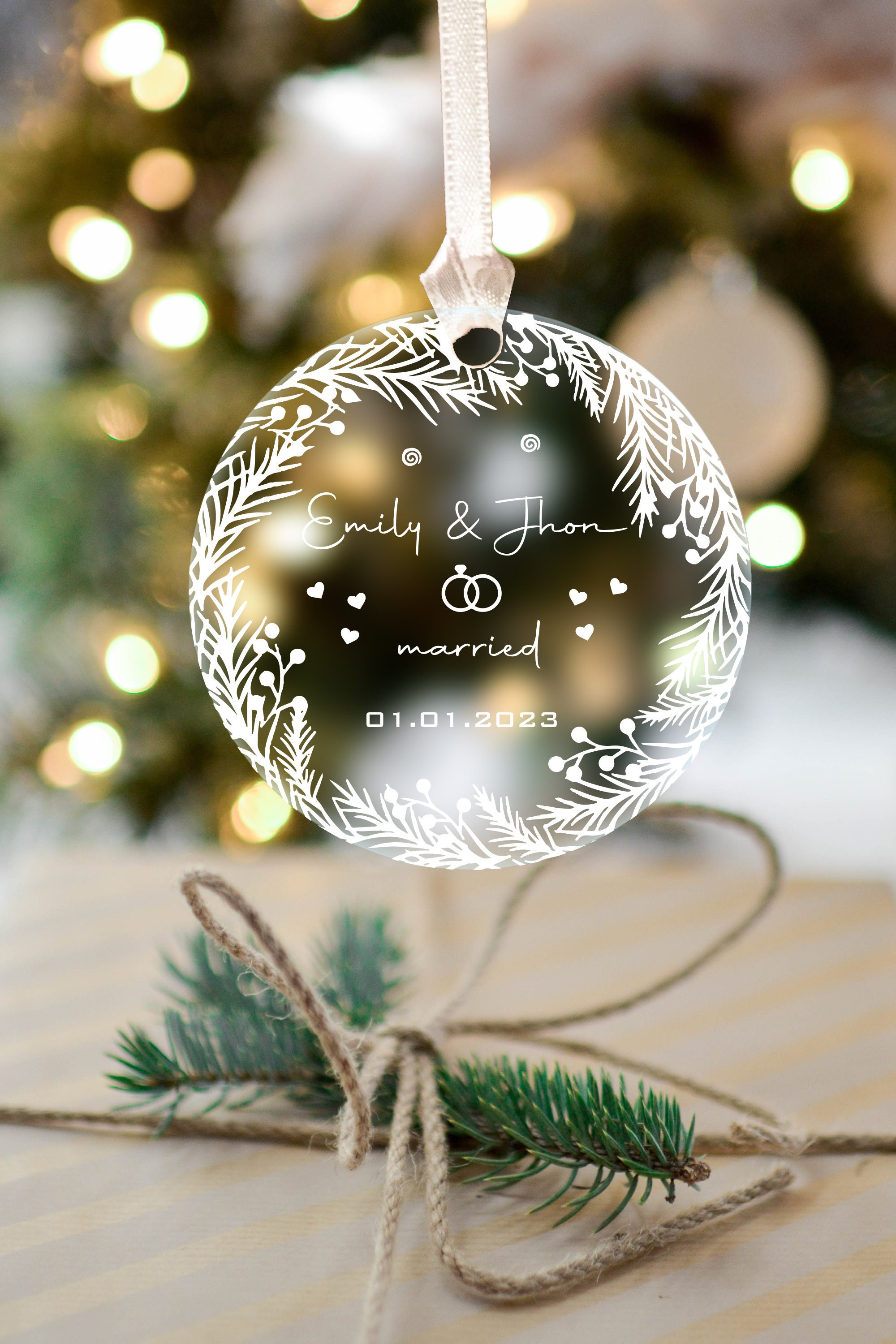 Personalized Acrylic Wedding Ornament - UV Printed Plexiglass Keepsake Favor for Guests