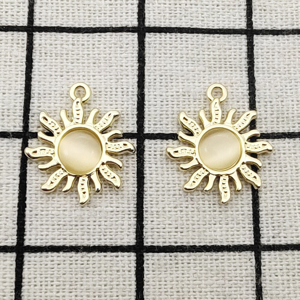 Gold Sun Charms for DIY Jewelry Making - 10/16pcs Bulk Pack 2 - MeasureMason Gold Sun Charms for DIY Jewelry Making - 10/16pcs Bulk Pack 2