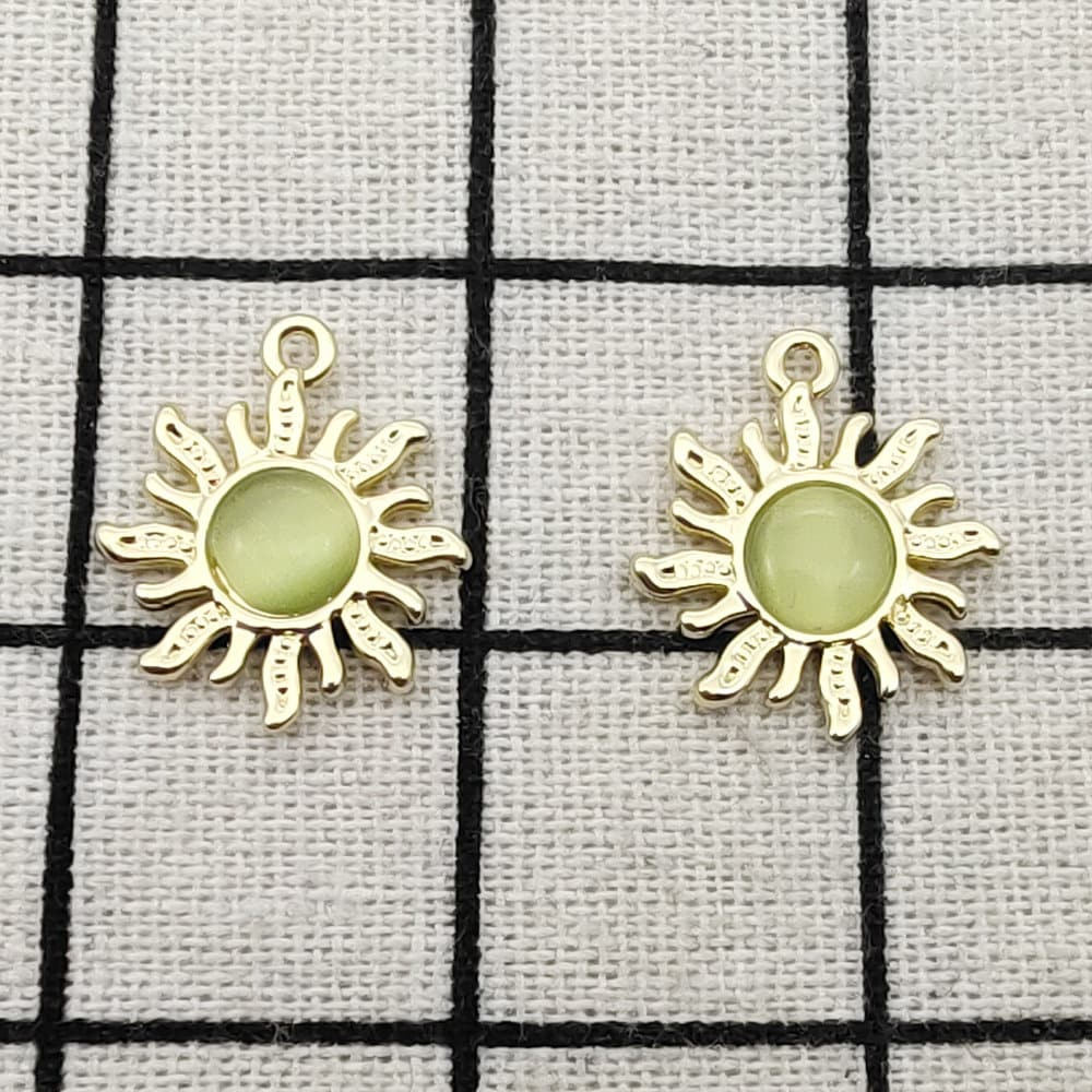 Gold Sun Charms for DIY Jewelry Making - 10/16pcs Bulk Pack 1 - MeasureMason Gold Sun Charms for DIY Jewelry Making - 10/16pcs Bulk Pack 1