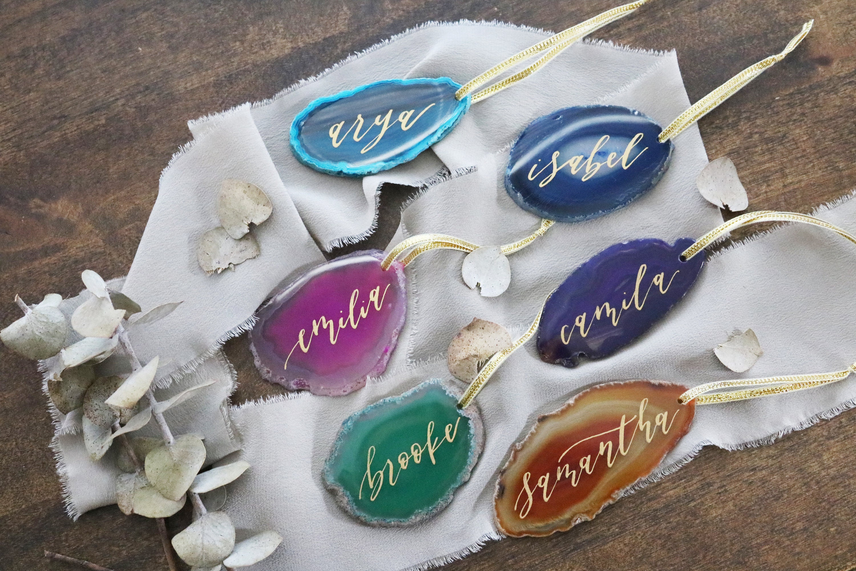 Personalized Agate Slice Christmas Ornament – Custom Calligraphy Name with Holiday Ribbon 4 - MeasureMason Personalized Agate Slice Christmas Ornament – Custom Calligraphy Name with Holiday Ribbon 4
