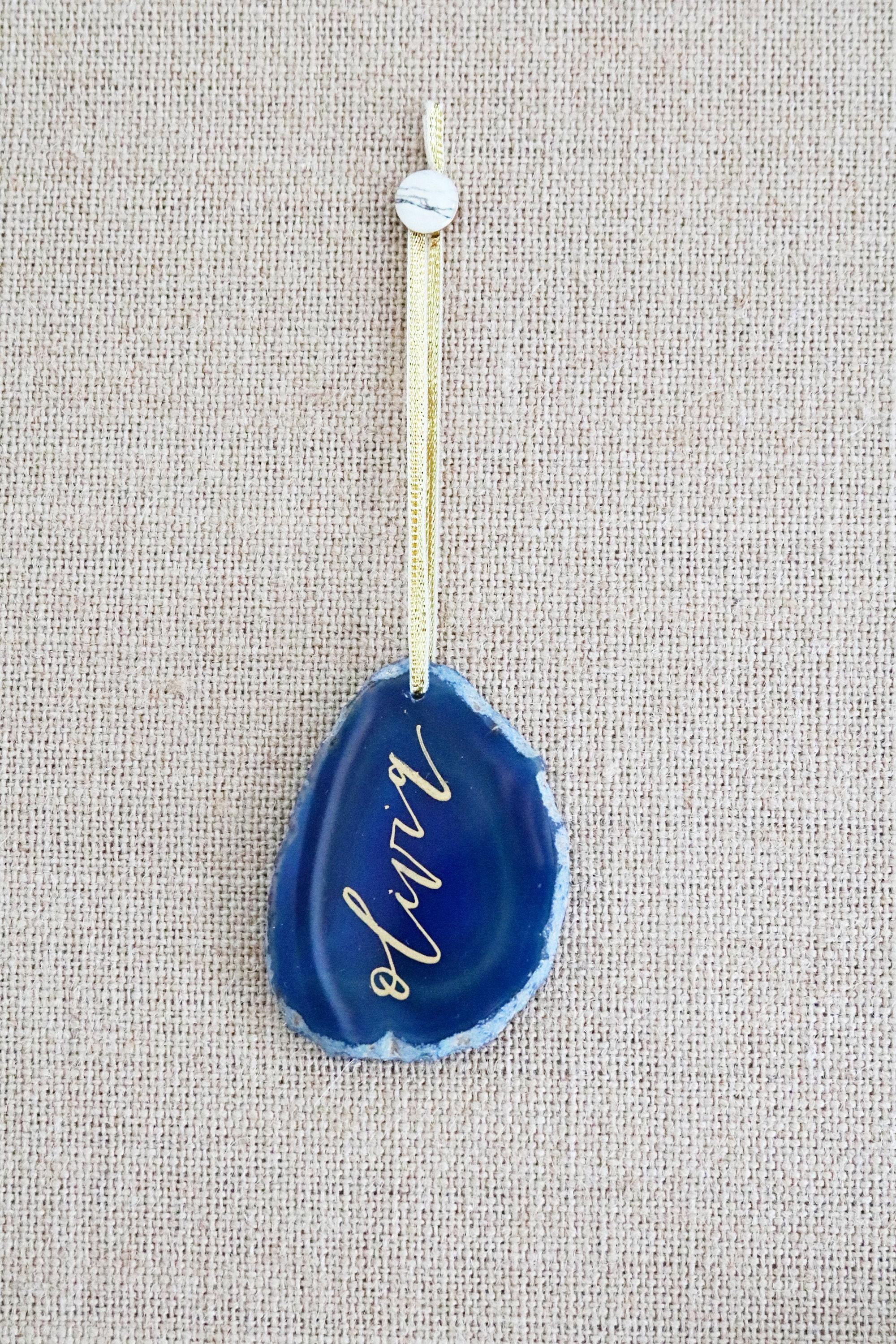 Personalized Agate Slice Christmas Ornament – Custom Calligraphy Name with Holiday Ribbon 2 - MeasureMason Personalized Agate Slice Christmas Ornament – Custom Calligraphy Name with Holiday Ribbon 2