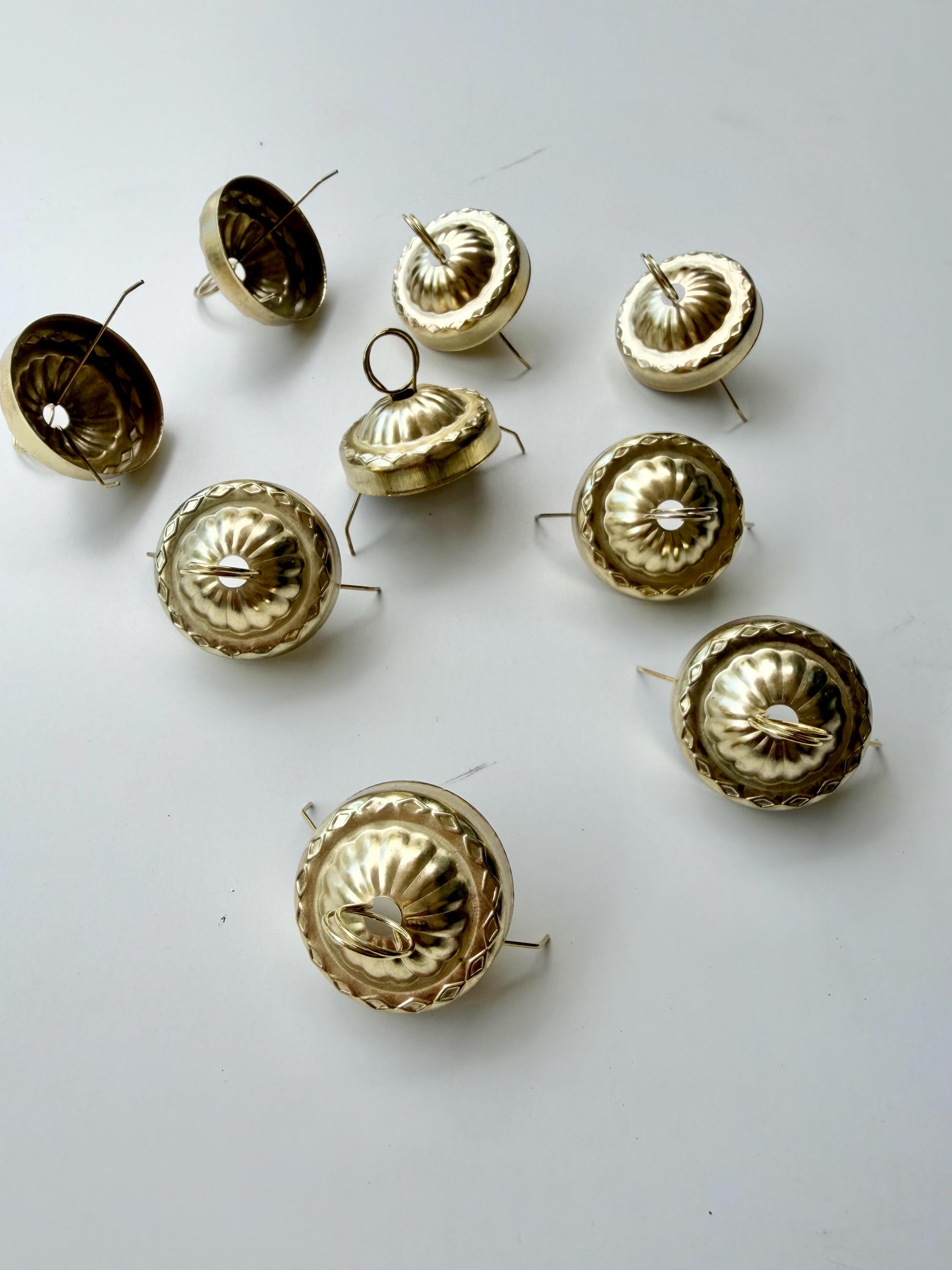 30mm Gold Christmas Ornament Caps with Hooks for DIY Baubles 4 - MeasureMason 30mm Gold Christmas Ornament Caps with Hooks for DIY Baubles 4