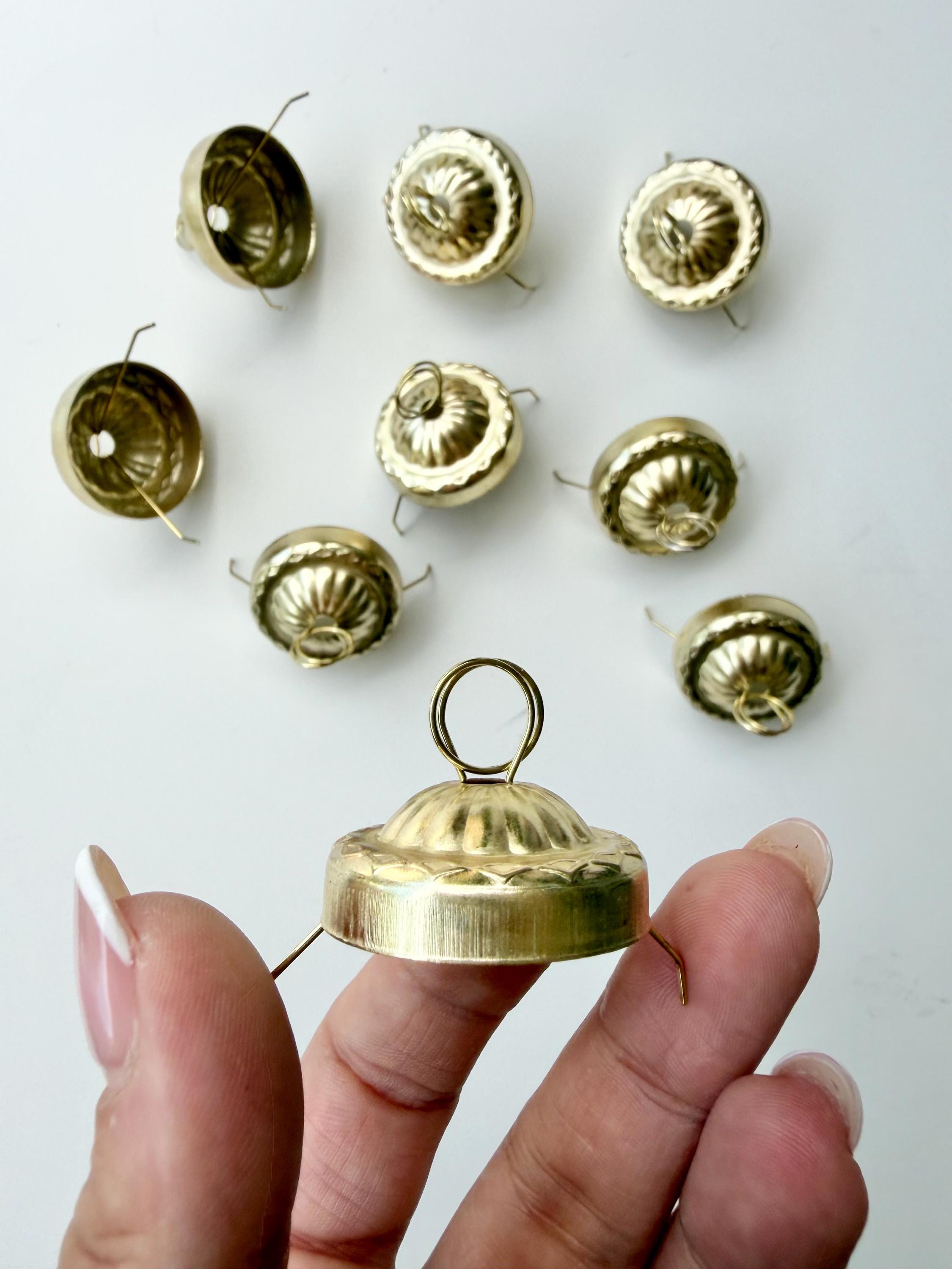 30mm Gold Christmas Ornament Caps with Hooks for DIY Baubles 2 - MeasureMason 30mm Gold Christmas Ornament Caps with Hooks for DIY Baubles 2