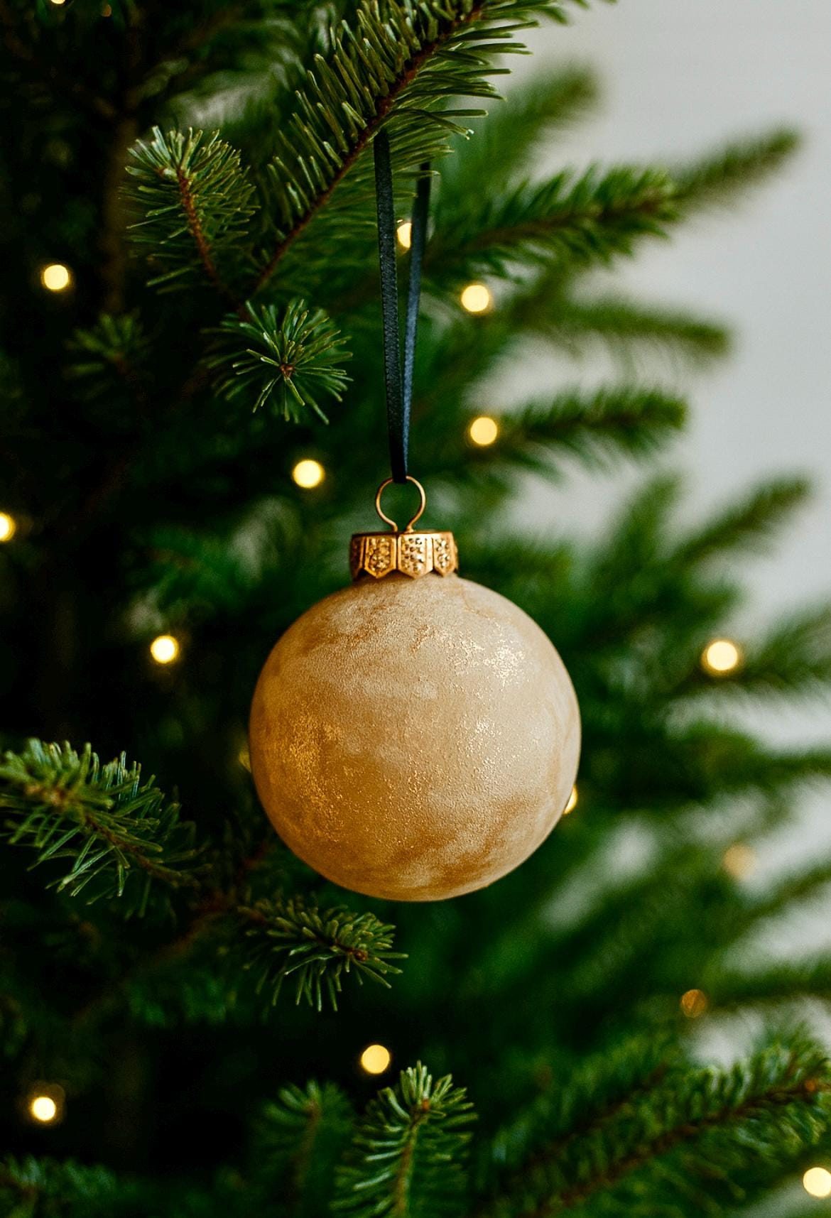 Shatterproof Neutral Christmas Ornaments - Boho Farmhouse Textured Gold Tree Decor 2 - MeasureMason Shatterproof Neutral Christmas Ornaments - Boho Farmhouse Textured Gold Tree Decor 2