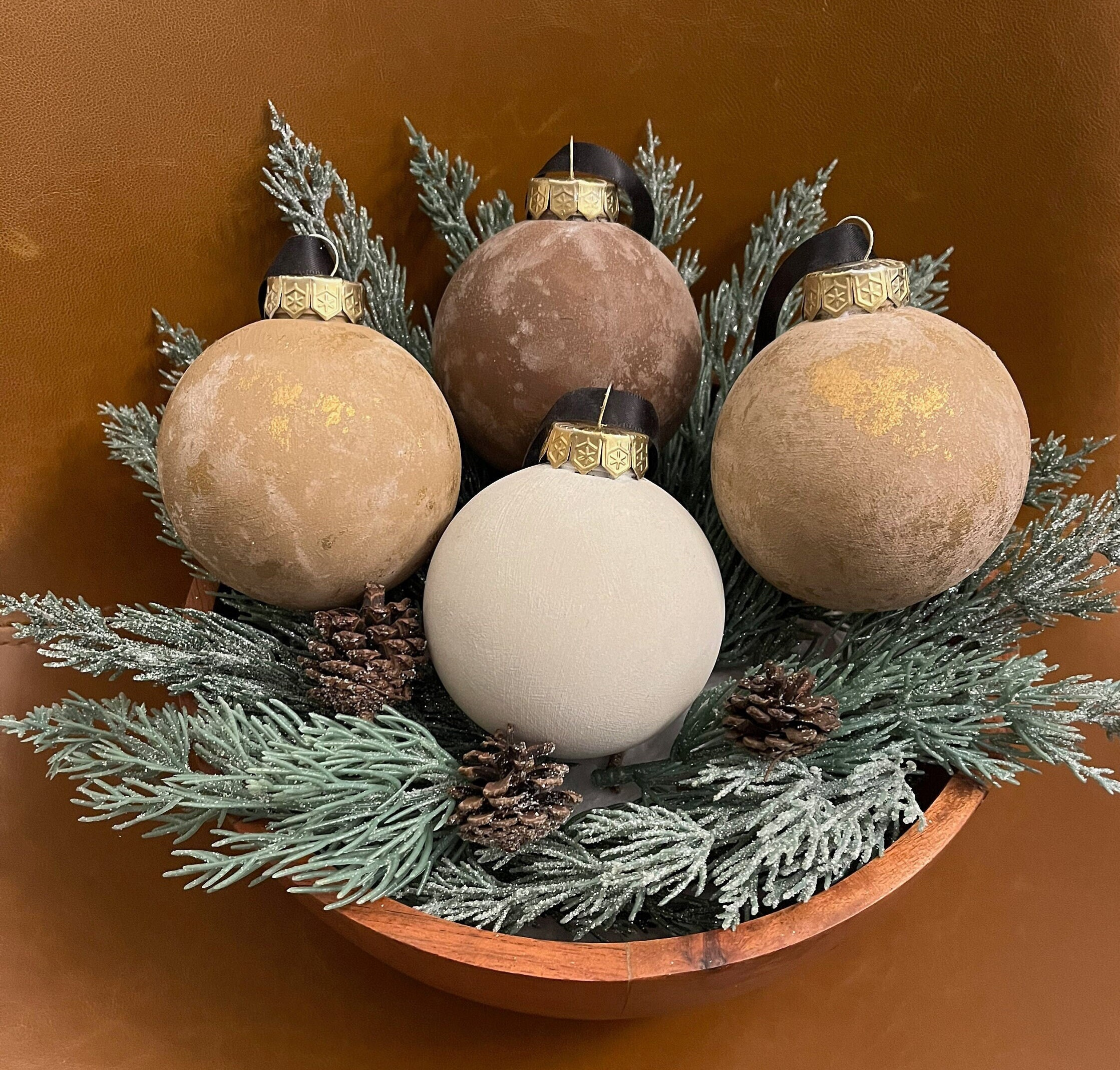 Shatterproof Neutral Christmas Ornaments - Boho Farmhouse Textured Gold Tree Decor Shatterproof Neutral Christmas Ornaments - Boho Farmhouse Textured Gold Tree Decor