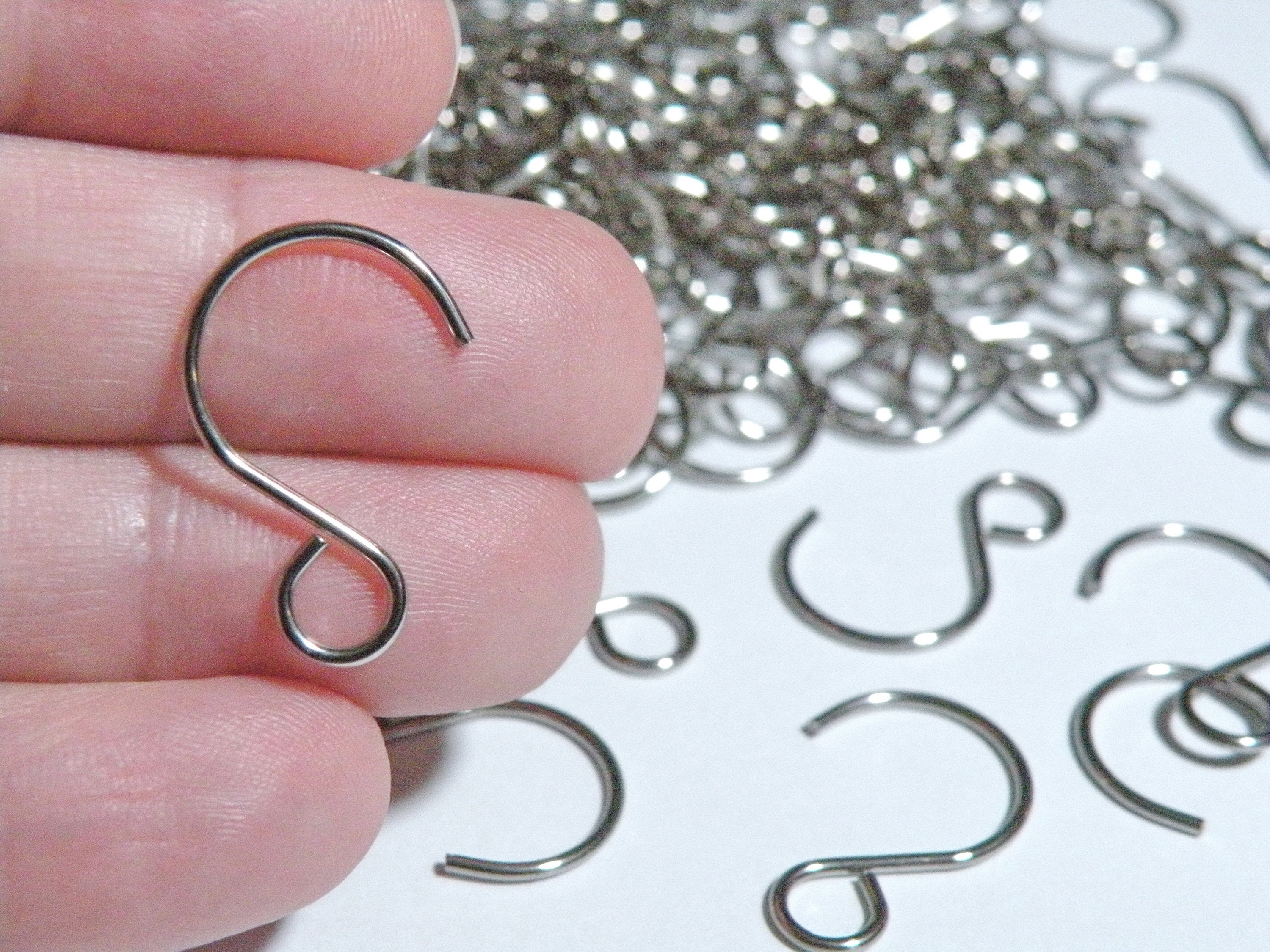 S Shape Small Hooks 304 Stainless Steel 10pcs for Sun Catchers, Chandeliers, Wind Chimes 1.5x2.3cm S Shape Small Hooks 304 Stainless Steel 10pcs for Sun Catchers, Chandeliers, Wind Chimes 1.5x2.3cm