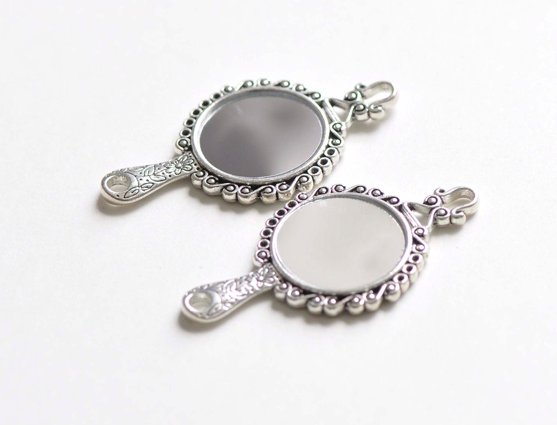 2 Pack Antique Silver Small Hand Mirror Pendant with Double-Sided Real Glass Mirror, 31.5x58mm Jewelry Finding 2 Pack Antique Silver Small Hand Mirror Pendant with Double-Sided Real Glass Mirror, 31.5x58mm Jewelry Finding