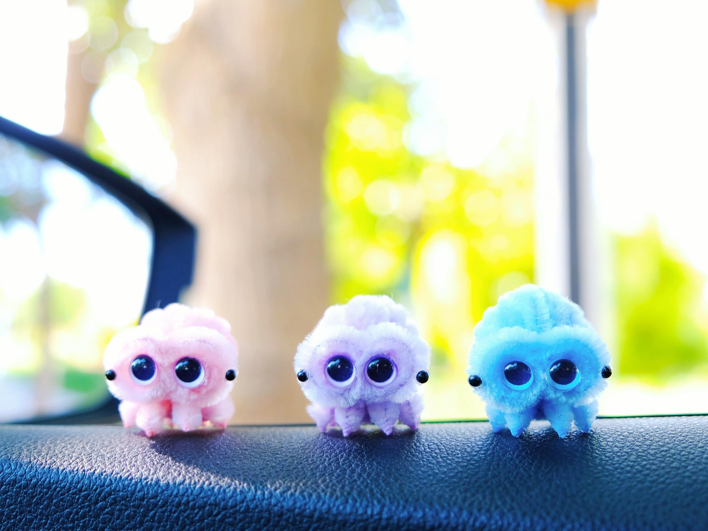 6 Pcs Mini Pipe Cleaner Spiders for Car Dashboard, Cute Chenille Rainbow Spider Charms for Women