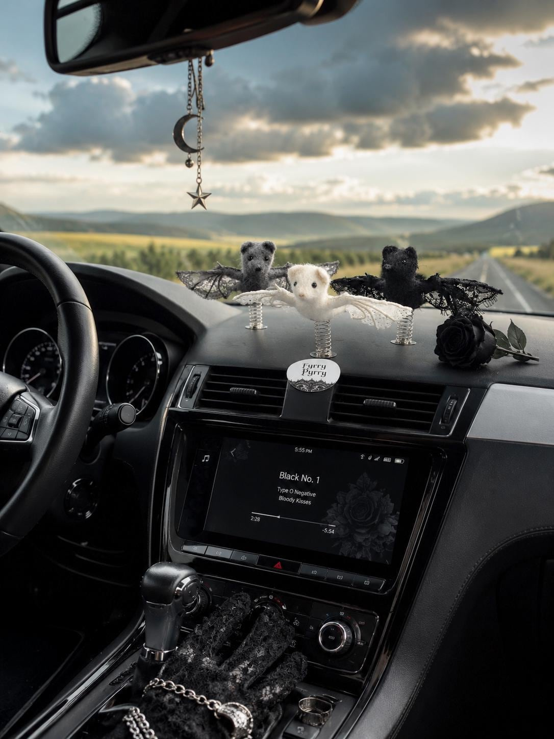 Gothic Bat Dashboard Decor with Lace Wings, Spooky Cute Car Accessory for Alt Style Fans
